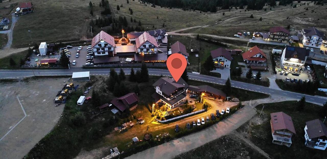 Pensiune & Restaurant Victoria Păltiniş 외부 사진